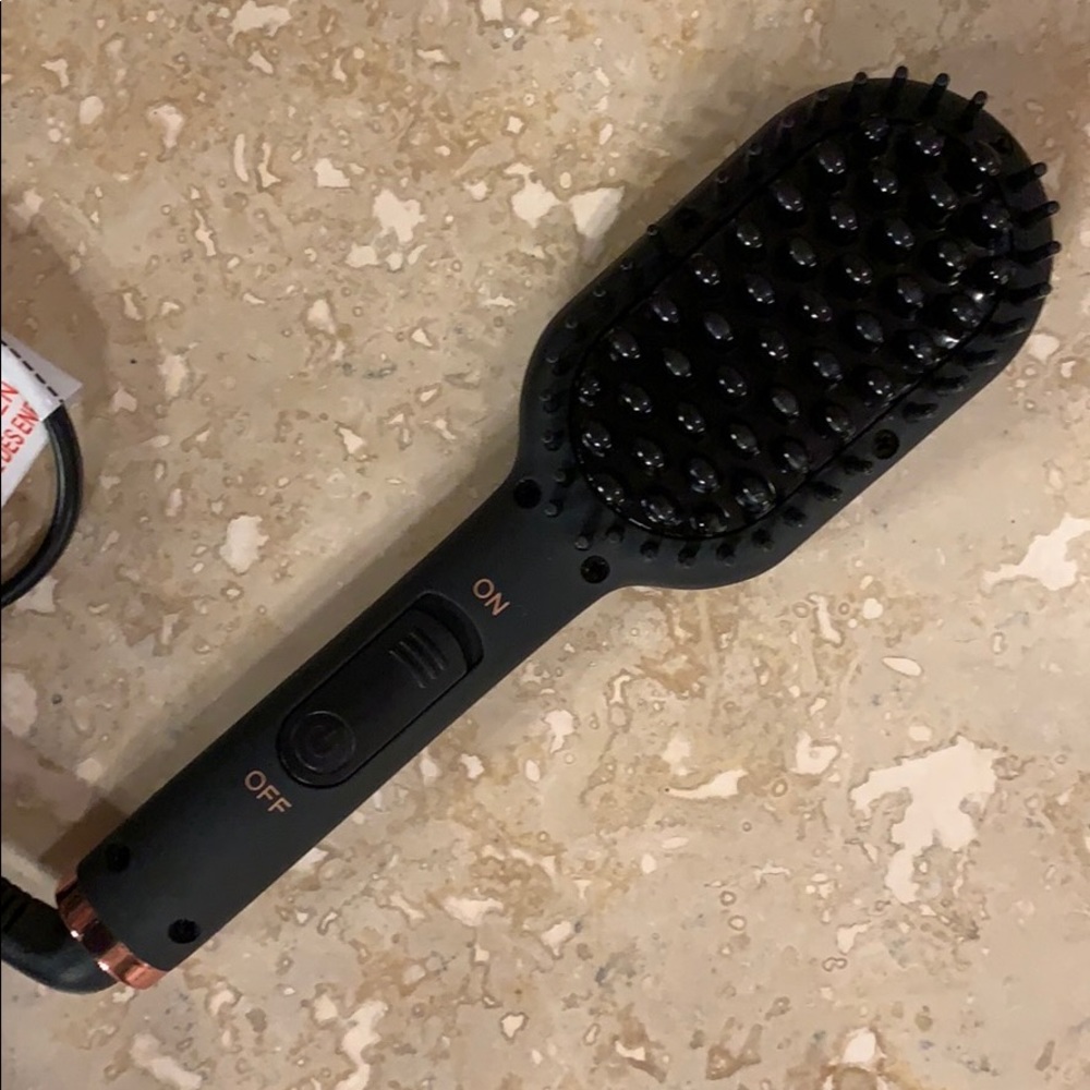 Amika Polished Perfection Mini Straightening Brush